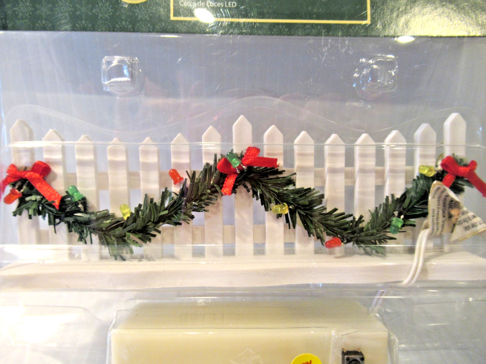 HOLIDAY TIME “LED PICKET FENCE” ~ *** LED LIGHTS / BATTERY OPERATED ***