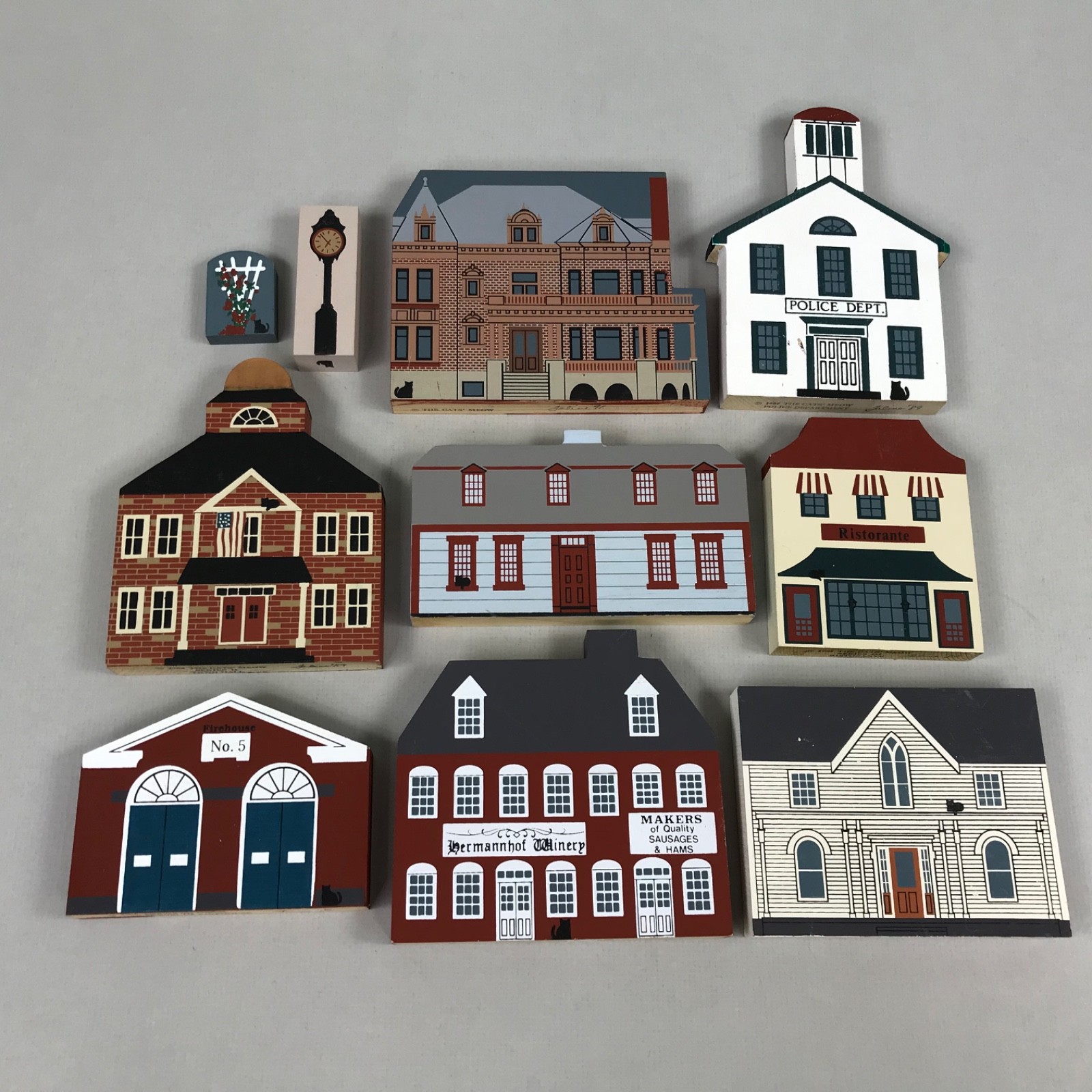 The Cats Meow Wooden Shelf Sitter Folk Art Buildings & Americana Decor Lot of 10
