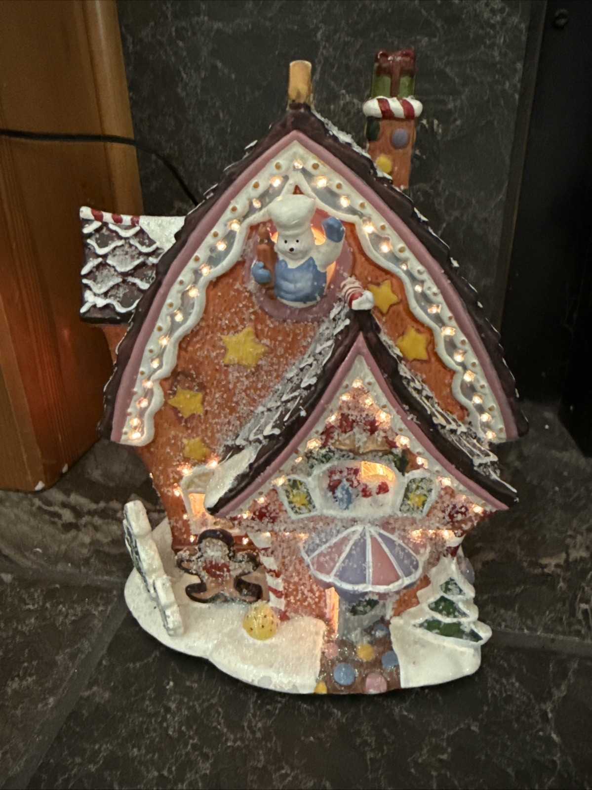 Dept 18 Fiber Optic Gingerbread House 8″ X 7.5″ Color Changing Ceramic Sugar