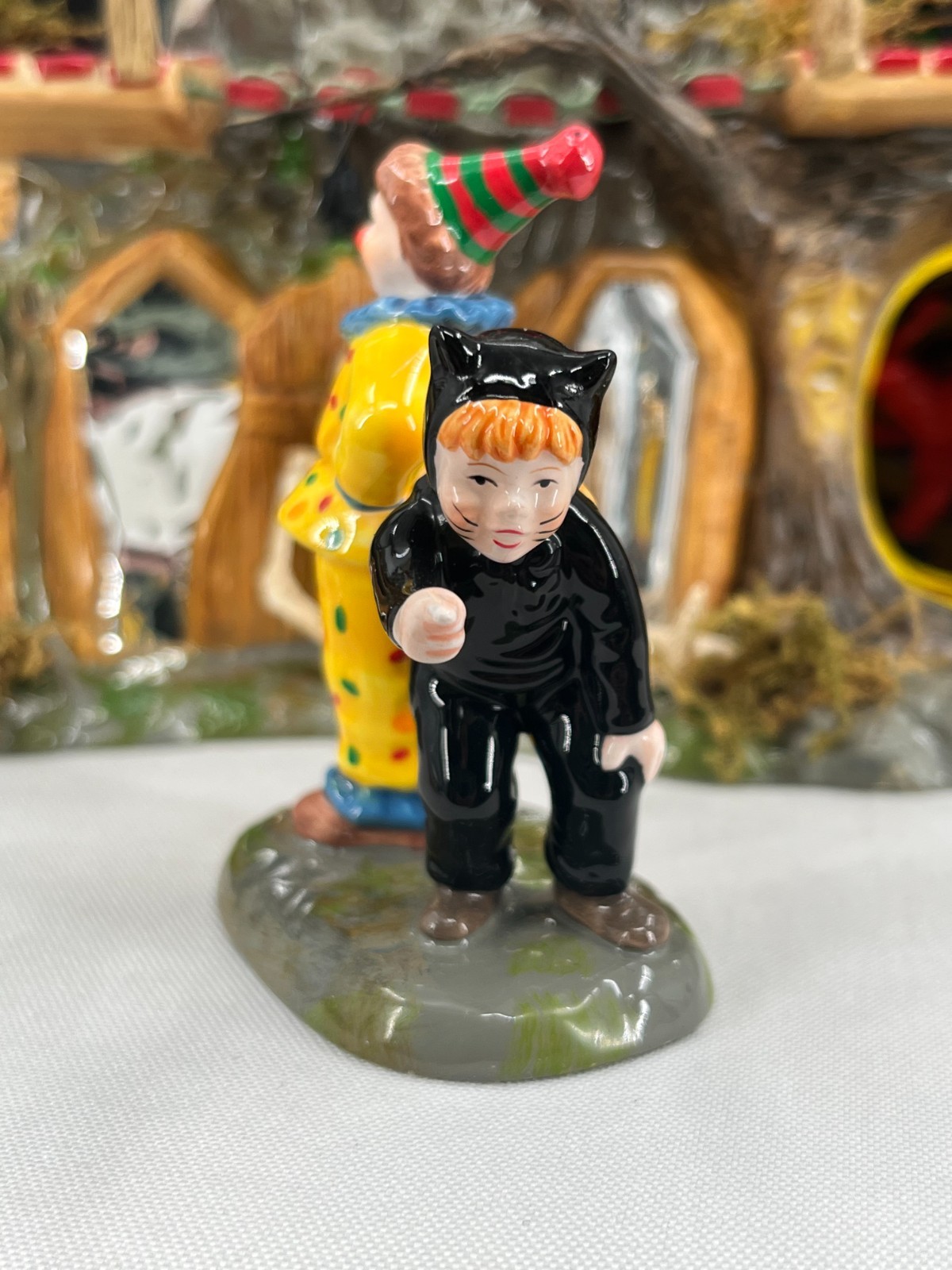 Dept 56 HAUNTED FUN HOUSE 55094 Halloween Lighted Animated Spinning Tunnel NEW
