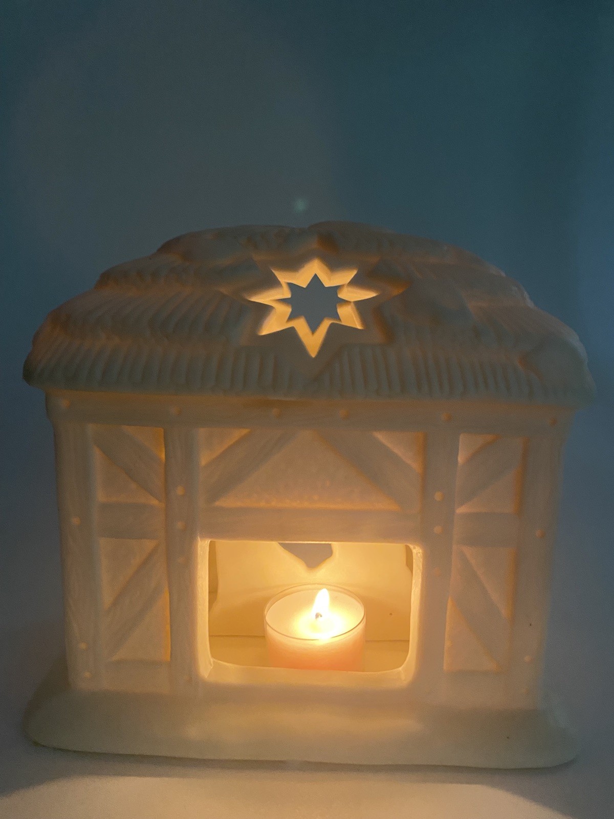 Partylite Christmas Nativity Tealight Village House