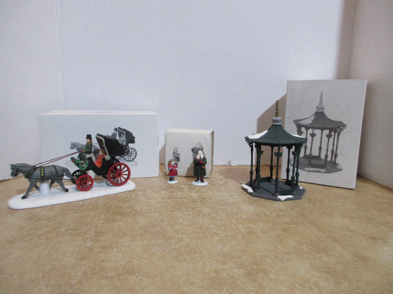 Dept. 56 Heritage Lot Of 3 Yes Virginia .., Town Gazebo & Central Park Carriage