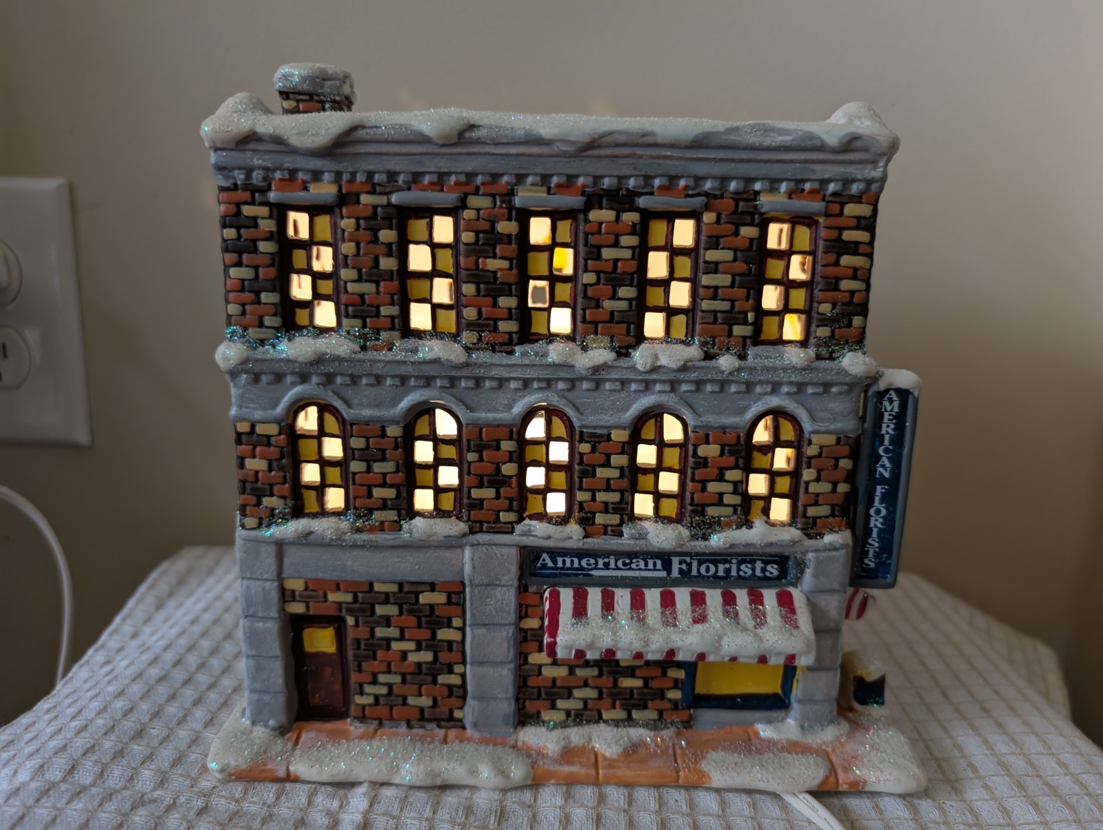 Rare Enesco It’s a Wonderful Life Series 5 “Bedford Falls Florist Shop” 1/4