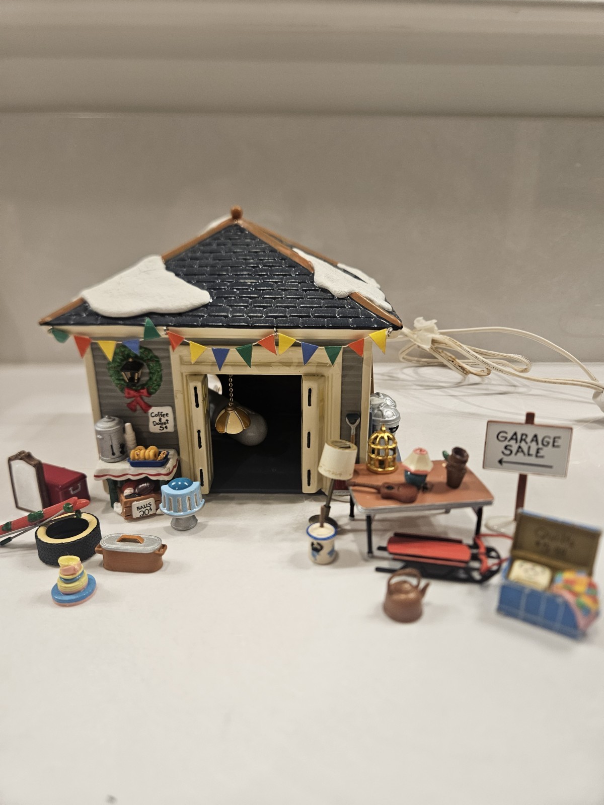 Dept 56 Another Man’s Treasure Garage RETIRED 1998 Snow Village Vtg