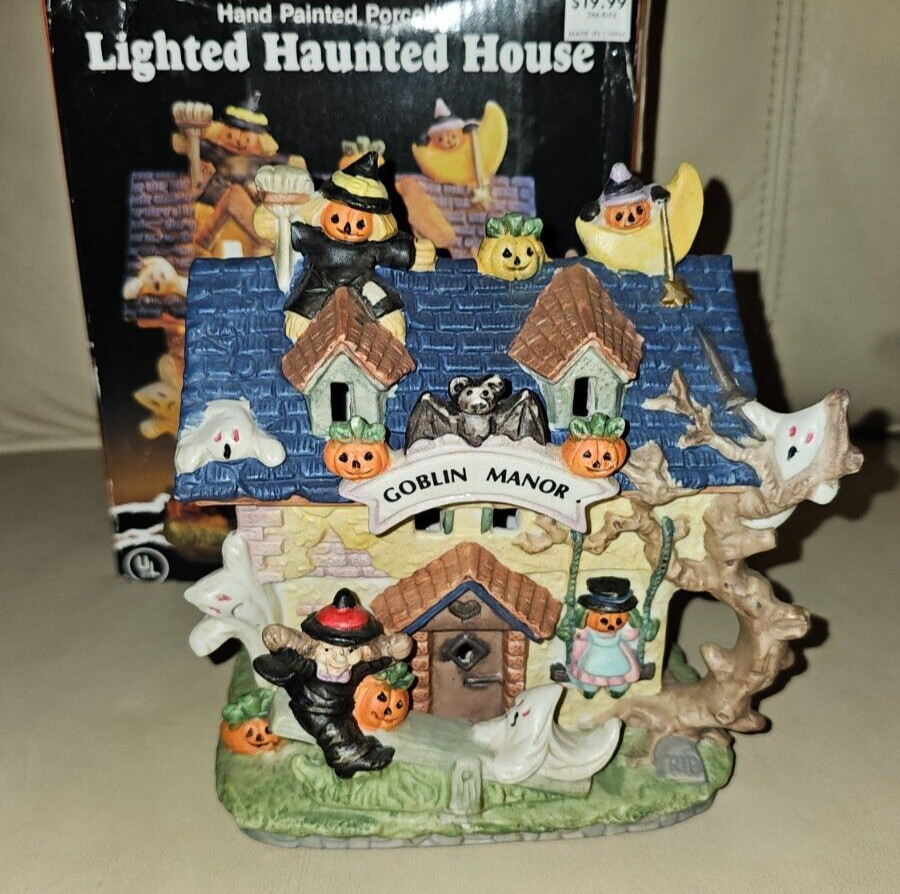 Vintage Halloween Goblin Manor Lighted Ceramic Haunted House 7.5″ Taiwan