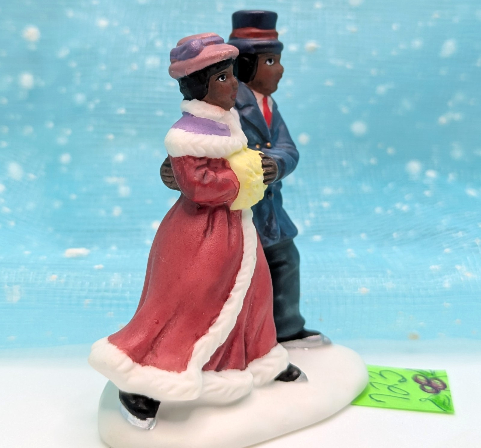 *MISSING PAINT* O’Well Skating Victorian couple Christmas Village NO BOX INV723