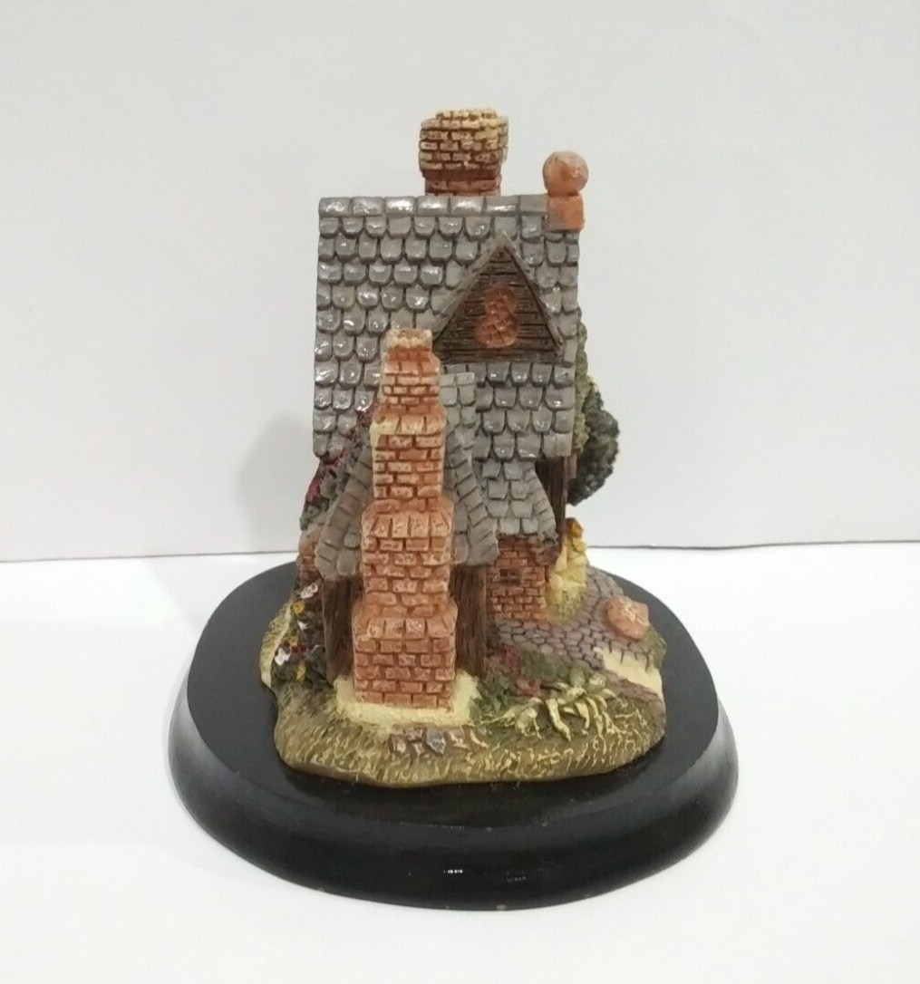 Cottage English Tudor House Figurine – 3.5″ Tall