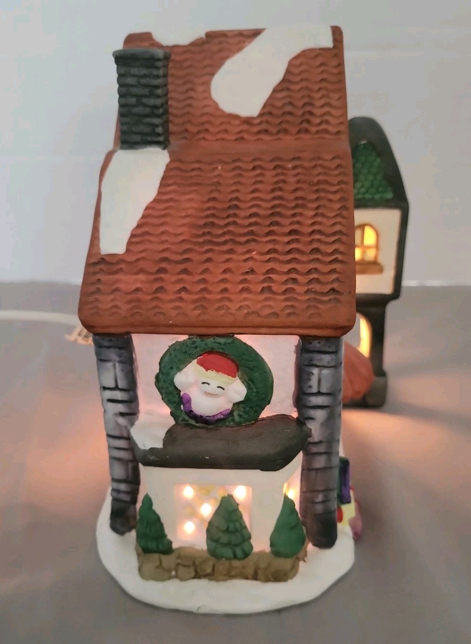 Vintage HOLIDAY EXPRESSIONS Toy Shop Porcelain ILLUMINATED House CHRISTMAS
