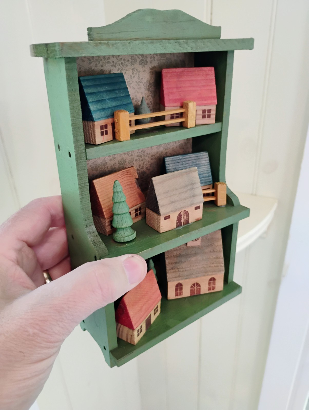 Vintage Erzgebirge German Folk Wood Putz Art Village Wall Decor Hanging Hutch