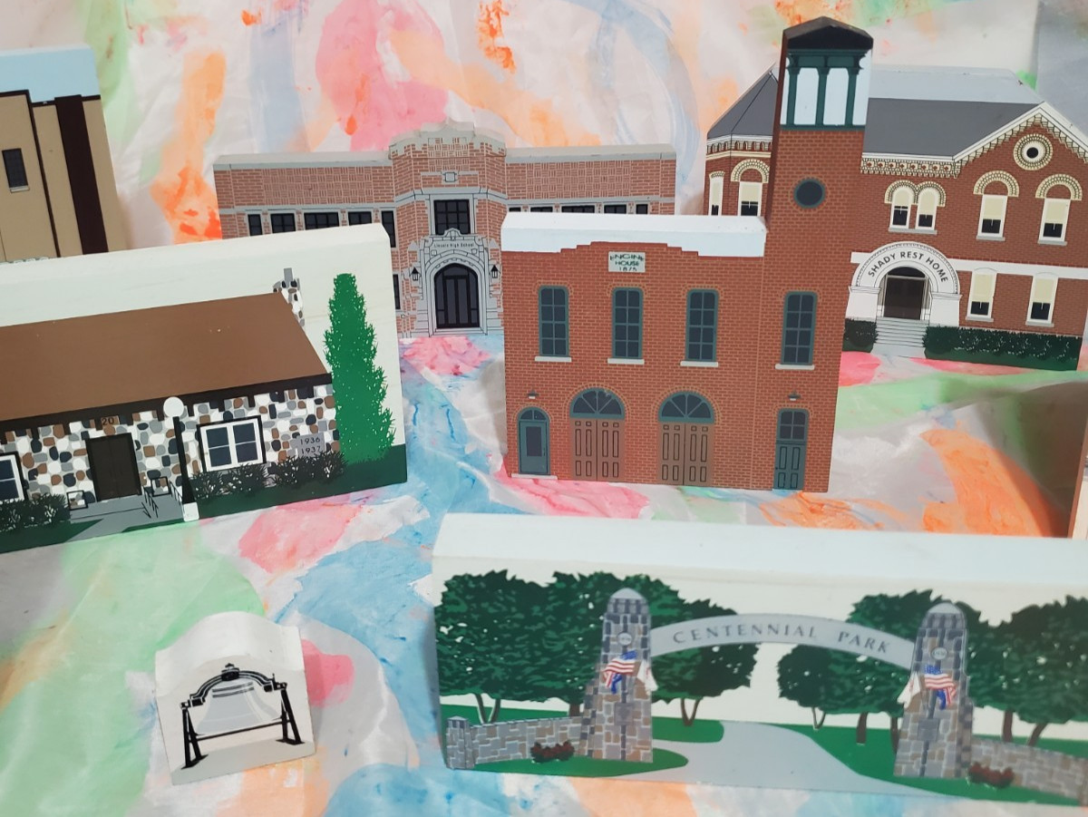 Plymouth Indiana Lot of 9 Wood Buildings Town Square Collection Marshall County