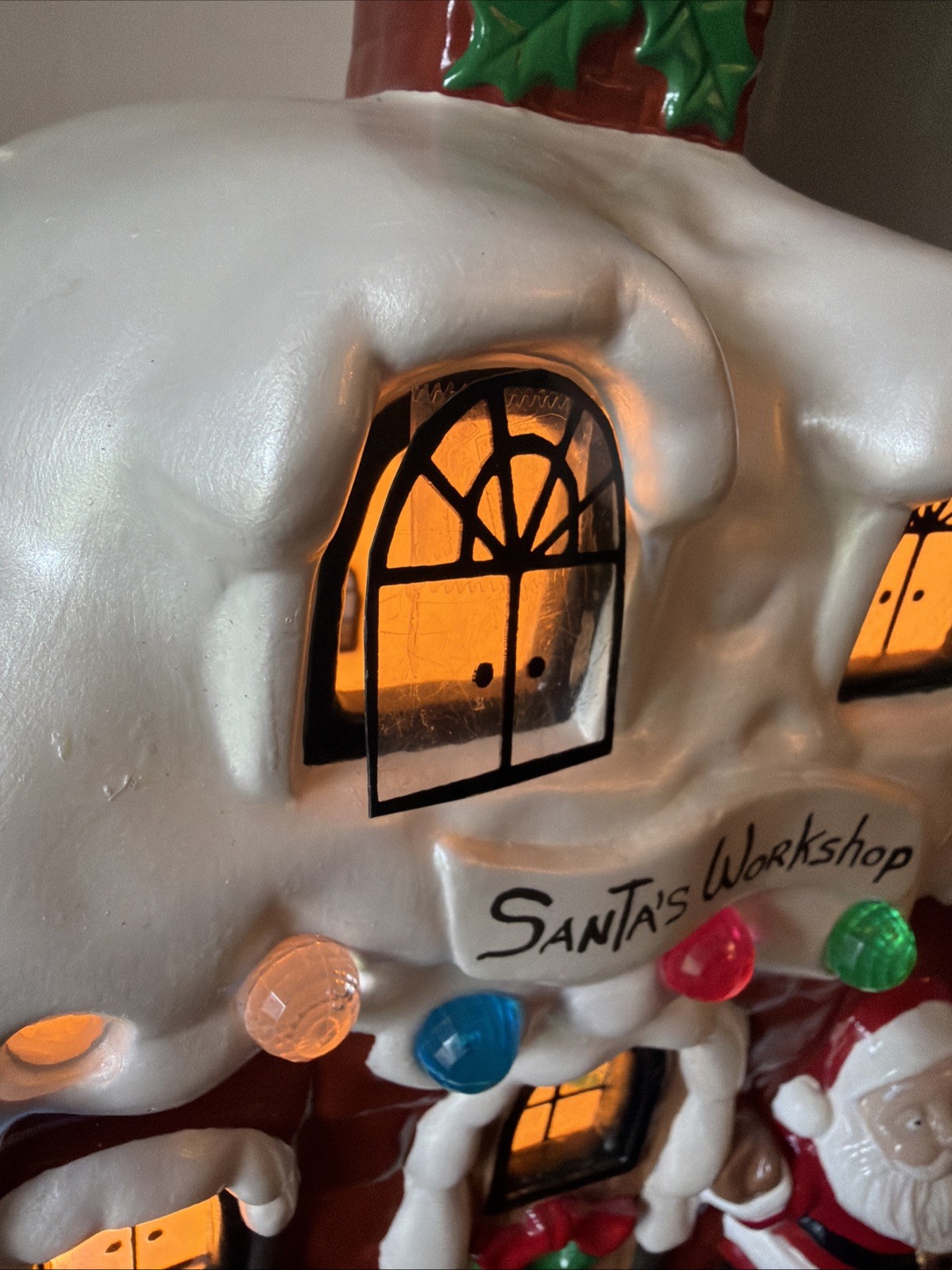 Santa’s Workshop Lighted Ceramic House Hand Painted North Pole Christmas Village