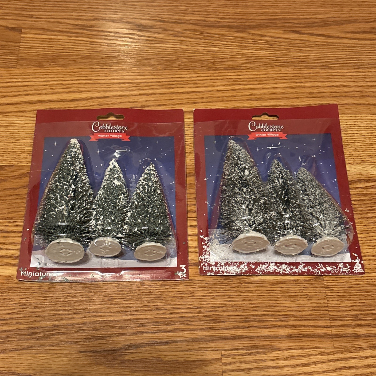2 Sets Cobblestone Corners Winter Village Accessories Pine Trees 5.5″ 4.25″ Snow