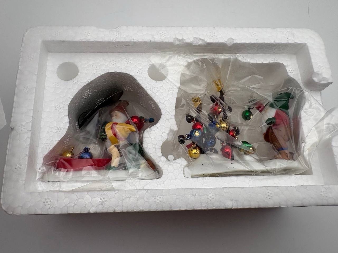 Department 56 Don’t Break The Ornaments Village Accessories 56372 Retired NIB