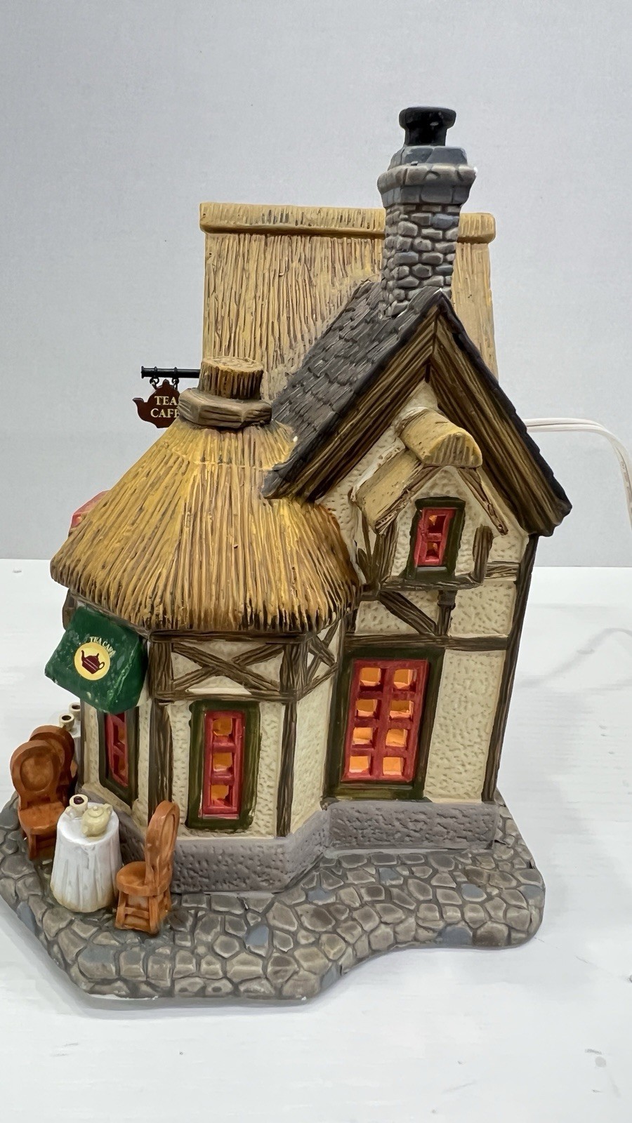 Lemax Holidays & Seasons “The Little British Tea Cafe” 55952 Retired RARE & NEW
