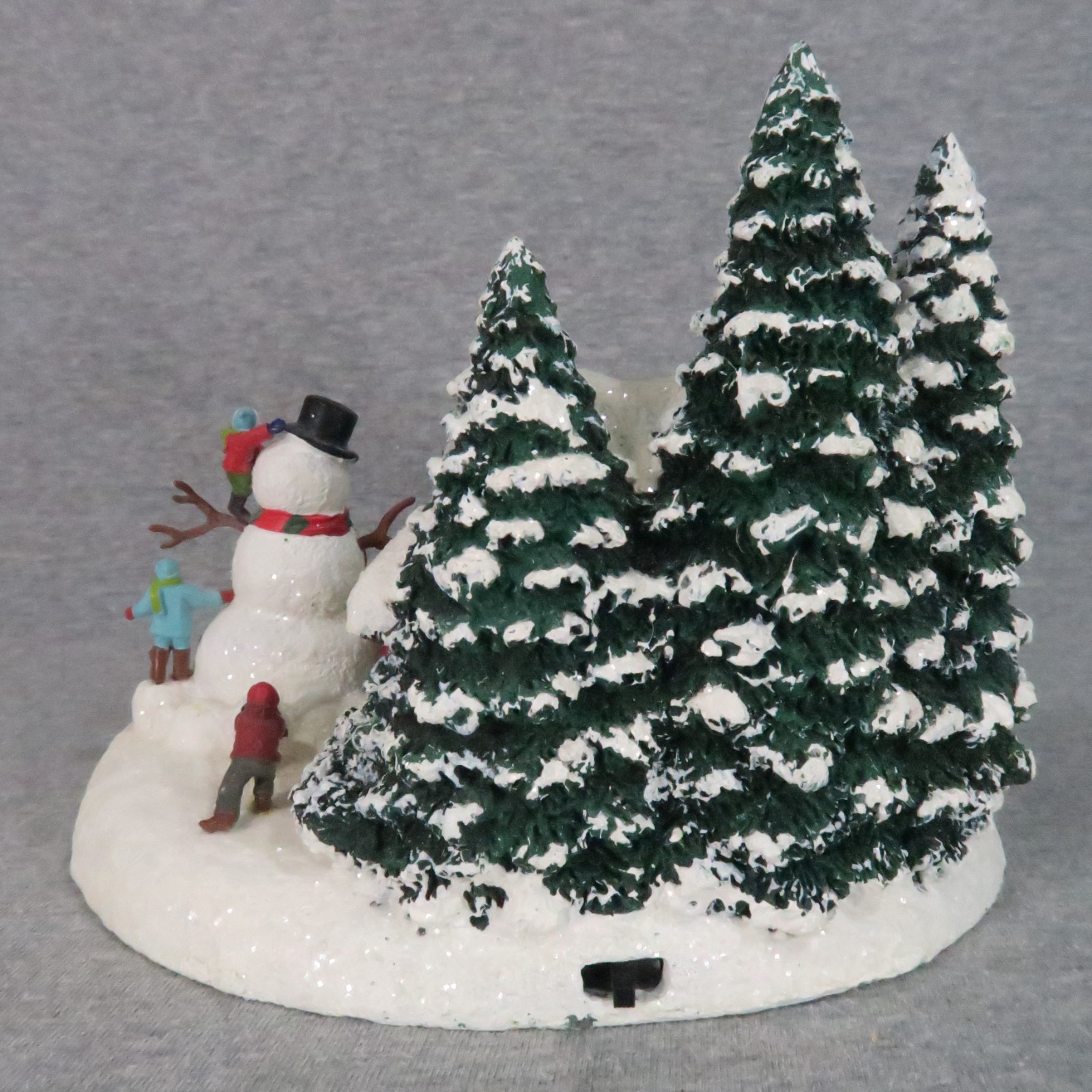 Thomas Kinkade Everett’s Cottage Light Up Christmas Village House Teleflora Gift