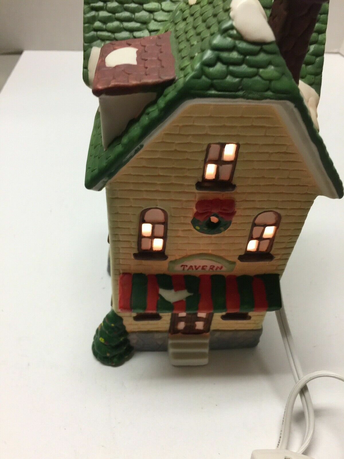 Christmas Dickens Collectible Lighted House In Box A280 fbm
