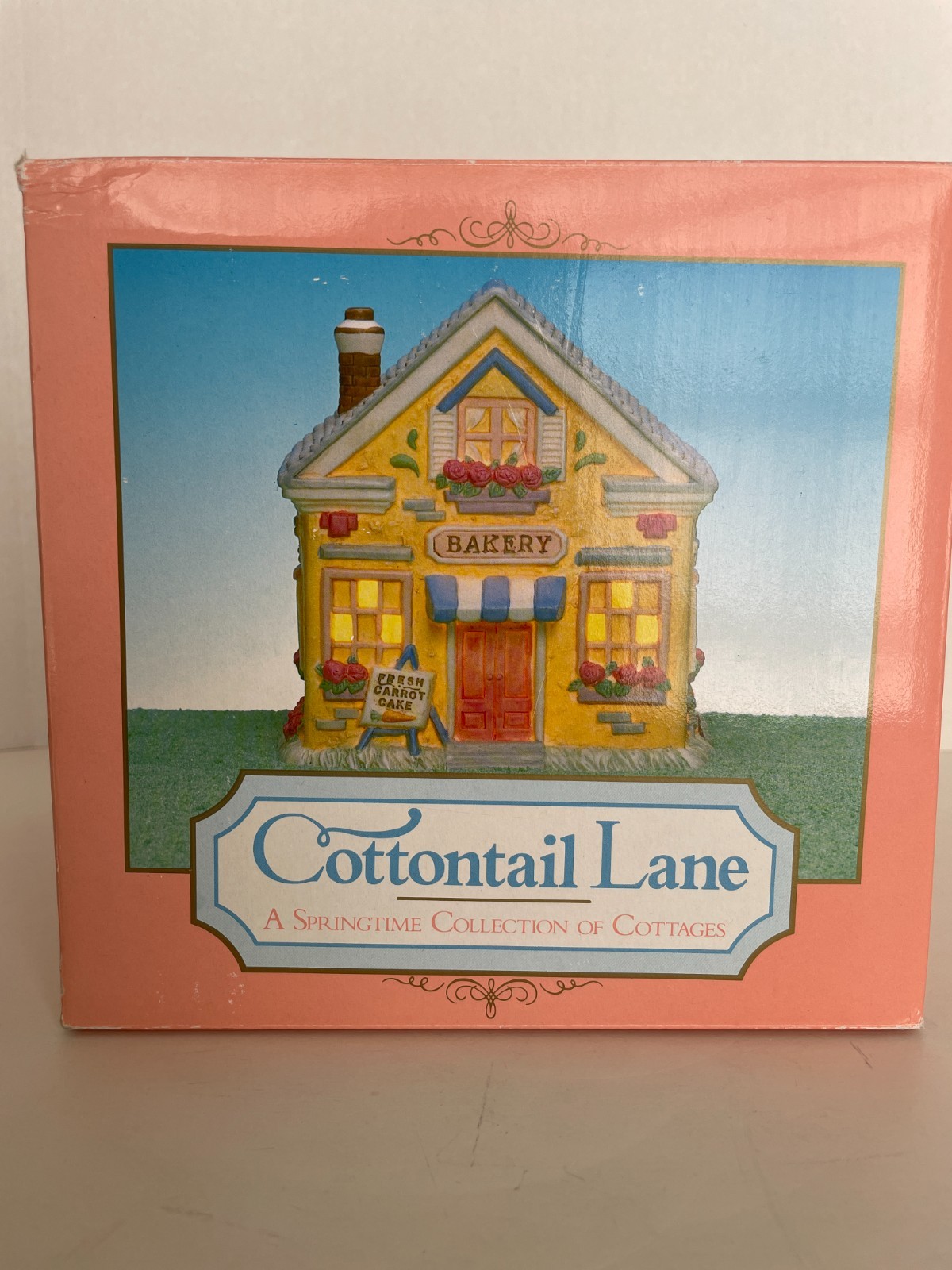 COTTONTAIL LANE EASTER/SPRINGTIME LIGHTED “BAKERY” EXCELLENT CONDITION