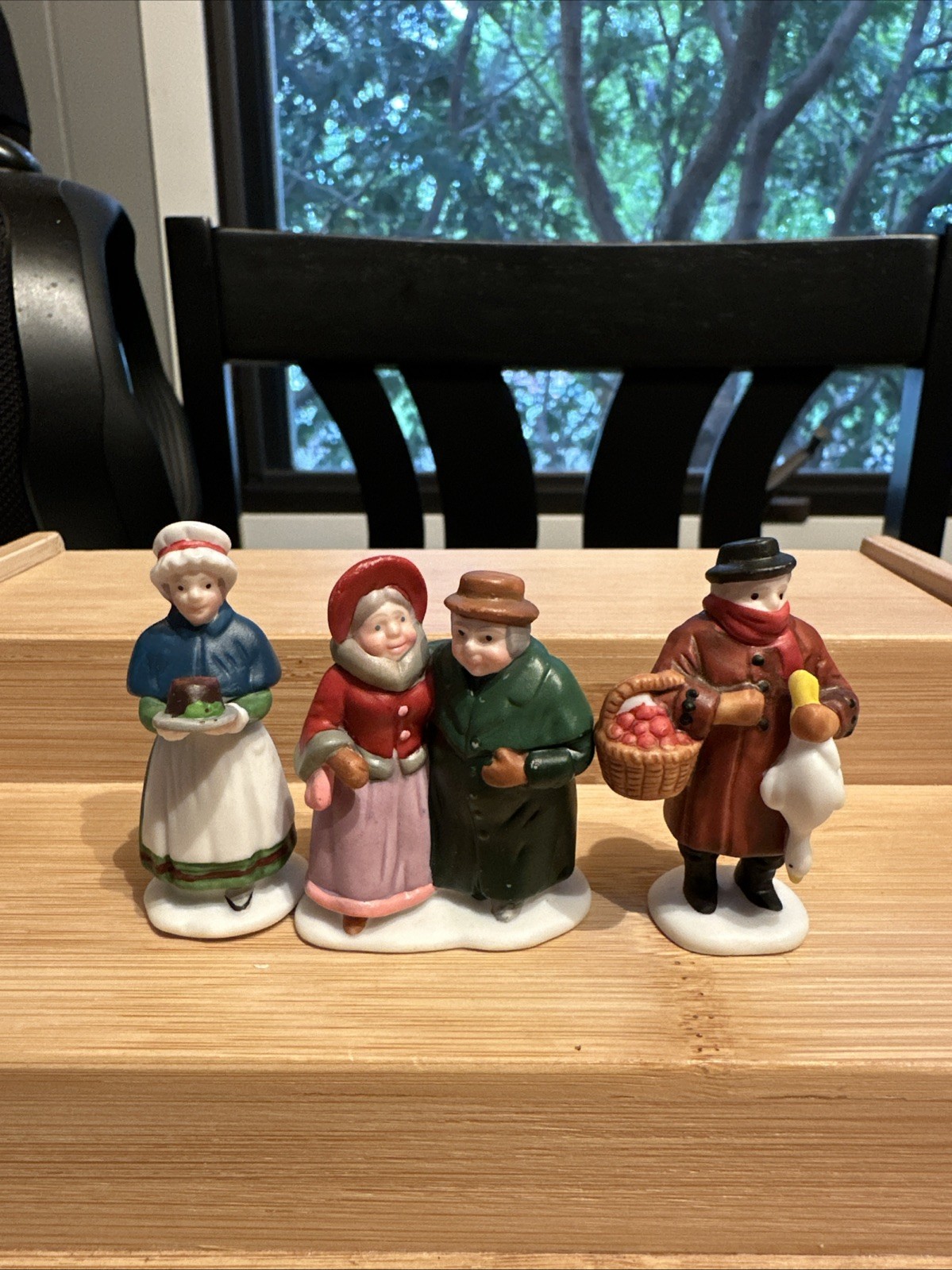 Dept 56 Dickens Village Fezziwigs and Friends #59285 Set of 3 Figures