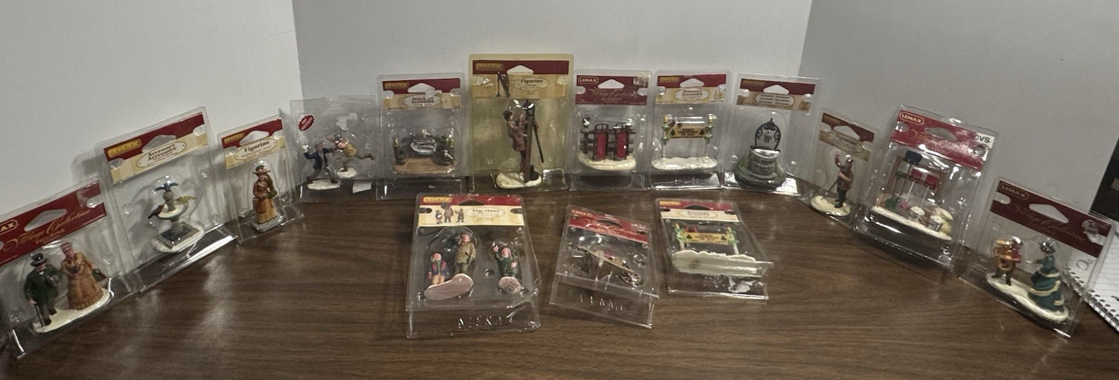 Lemax Village Collection Lot 15pcs Figurines Accessories Christmas