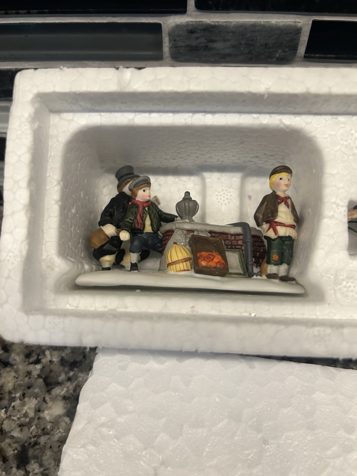 Department 56 Oliver Twist Accessories Heritage Village Set Of 3 Boxed #5554-9