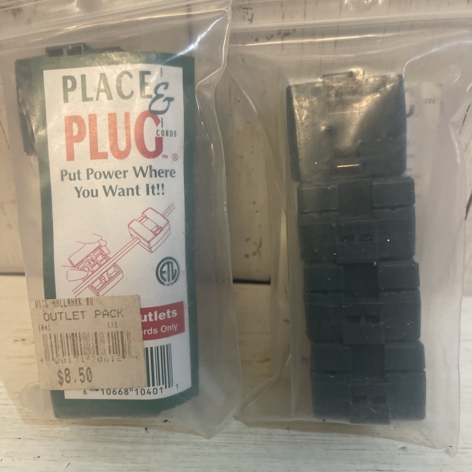 4 Extra Outlets for use w/ Place & Plug Cords – Lemax – Department 56 Accessory
