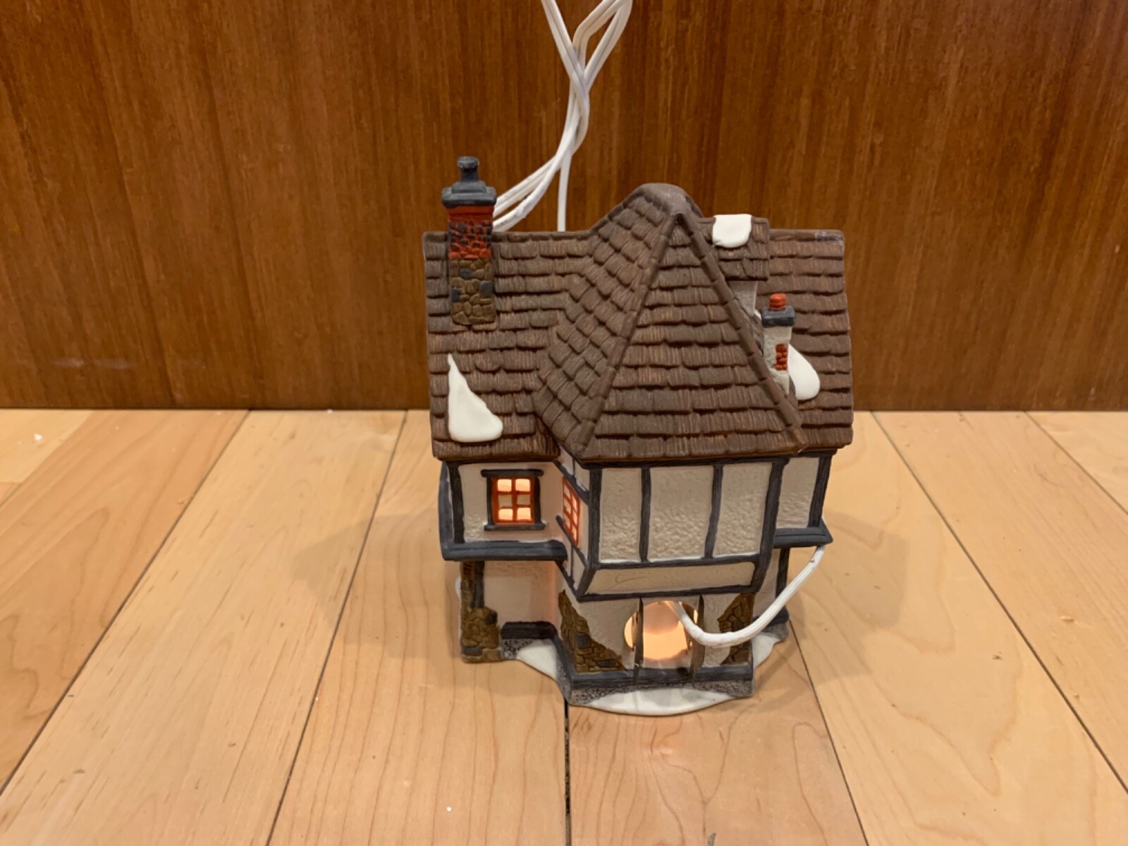 Dept 56 Tutbury Printer 1990 Dickens Village 5568-9 w/ Box & Light Retired