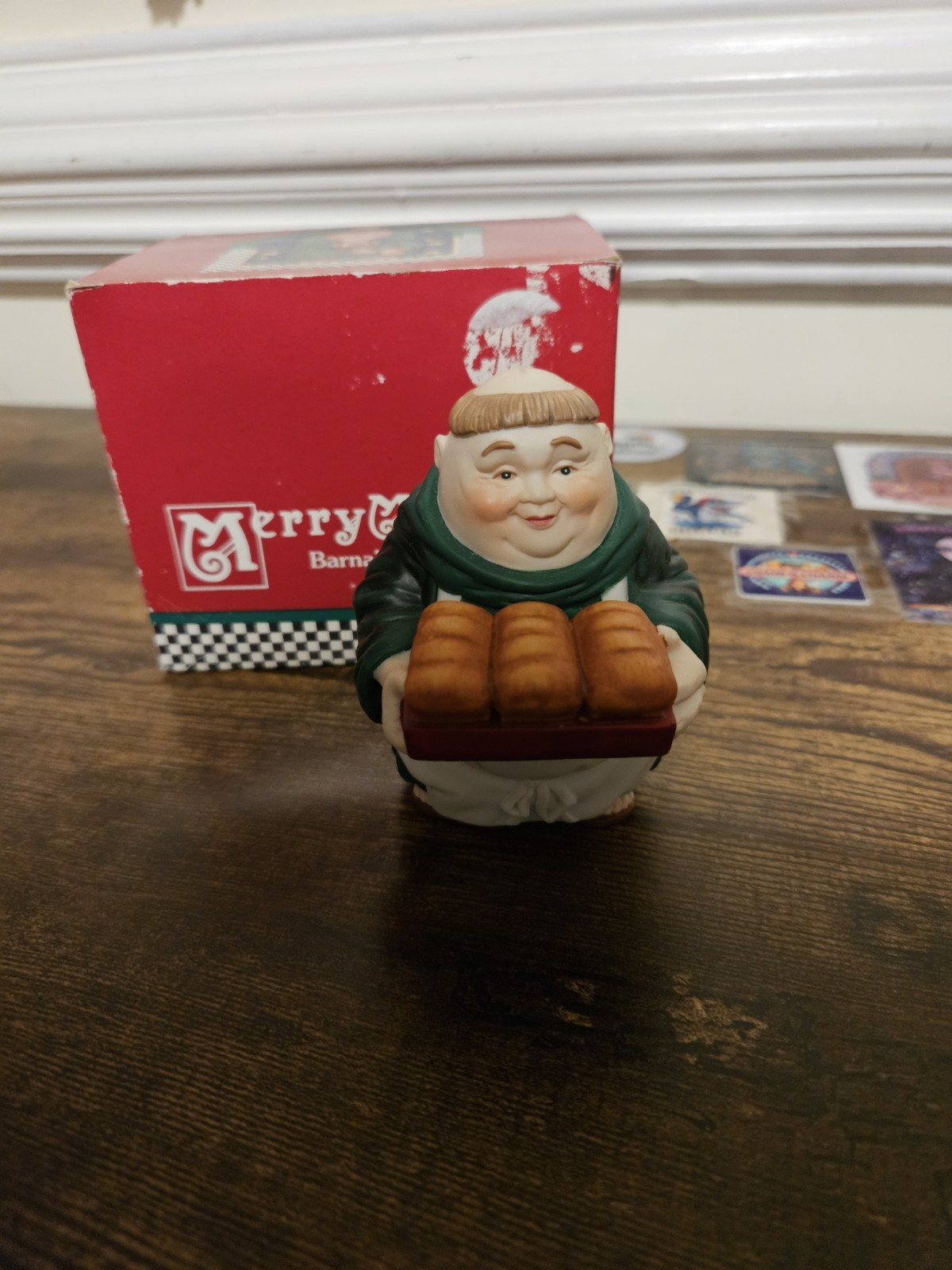 Dept 56 Merry Makers “Simon The Pie Man With Box