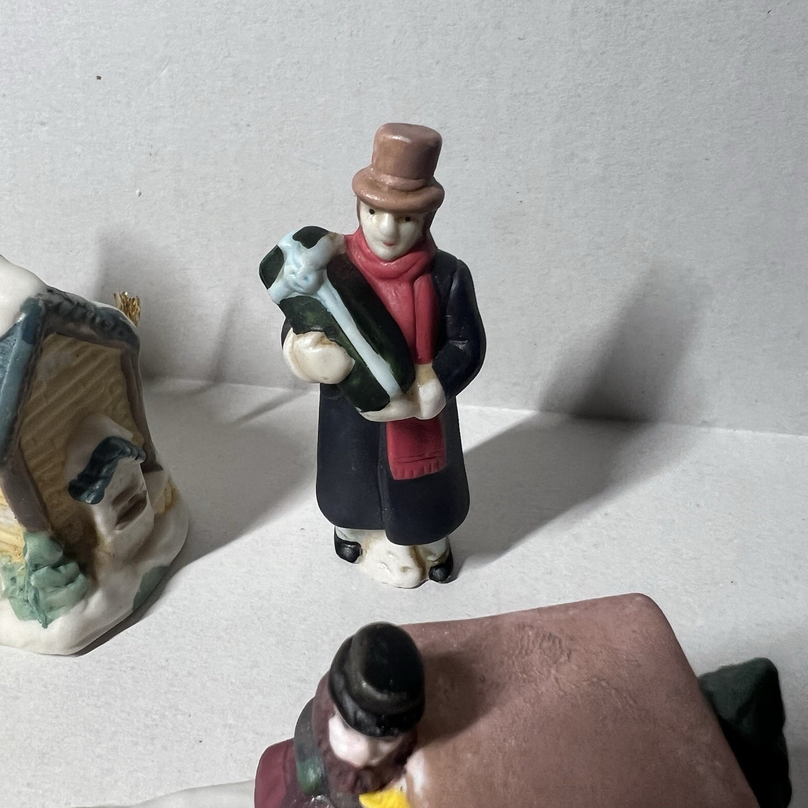 Vintage 1991 1993 Hand Painted Christmas Village Figurine Lot Taiwan Carriage 7