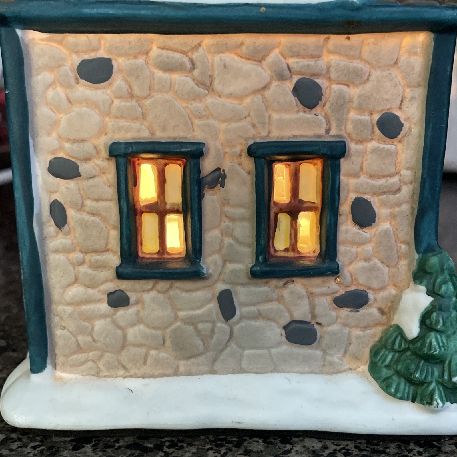 Trim A Home Christmas Village FINLEY’S FORGE Blacksmith Shop Cord Included