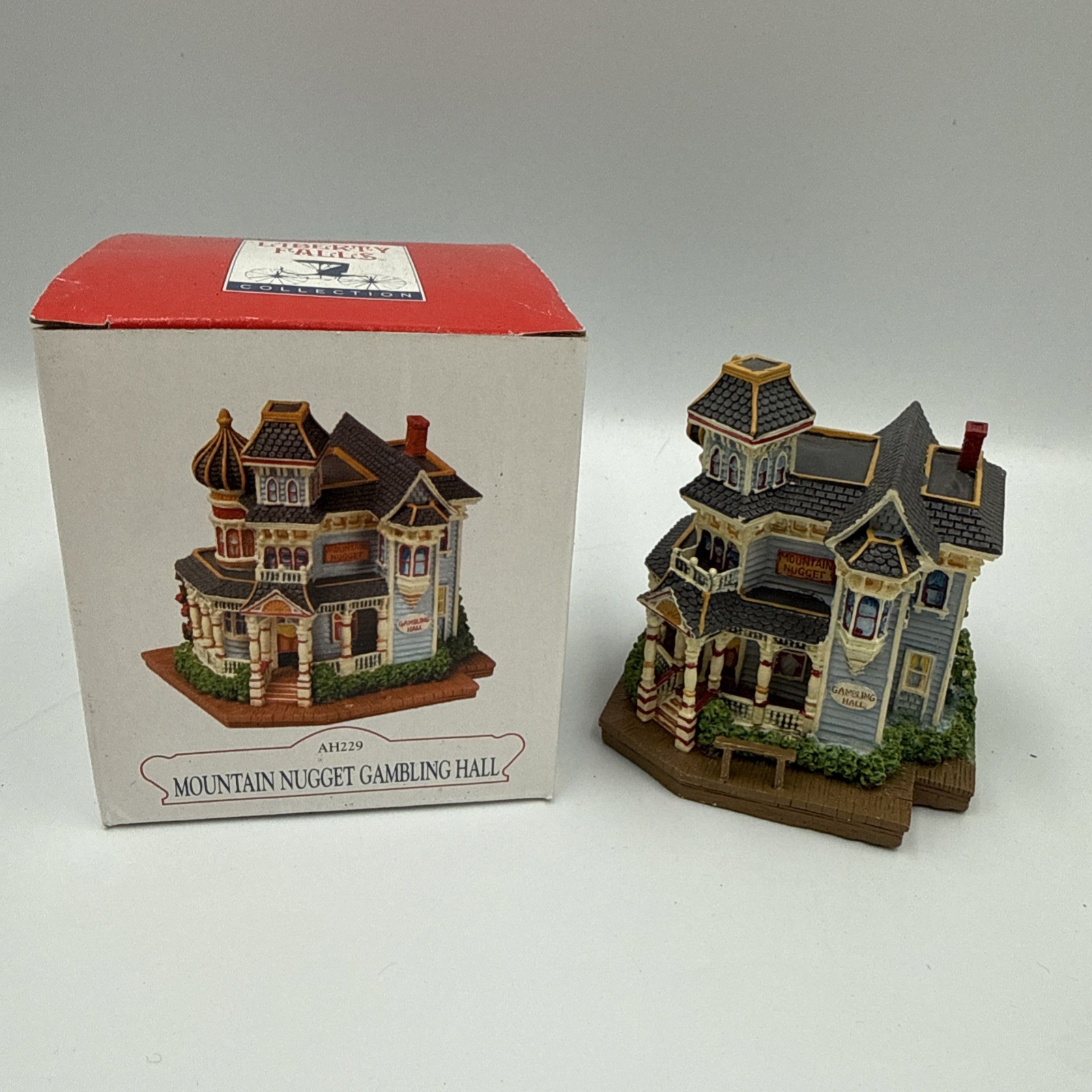 Vintage Liberty Falls Collection 2001 Mountain Nugget Gambling Hall AH229