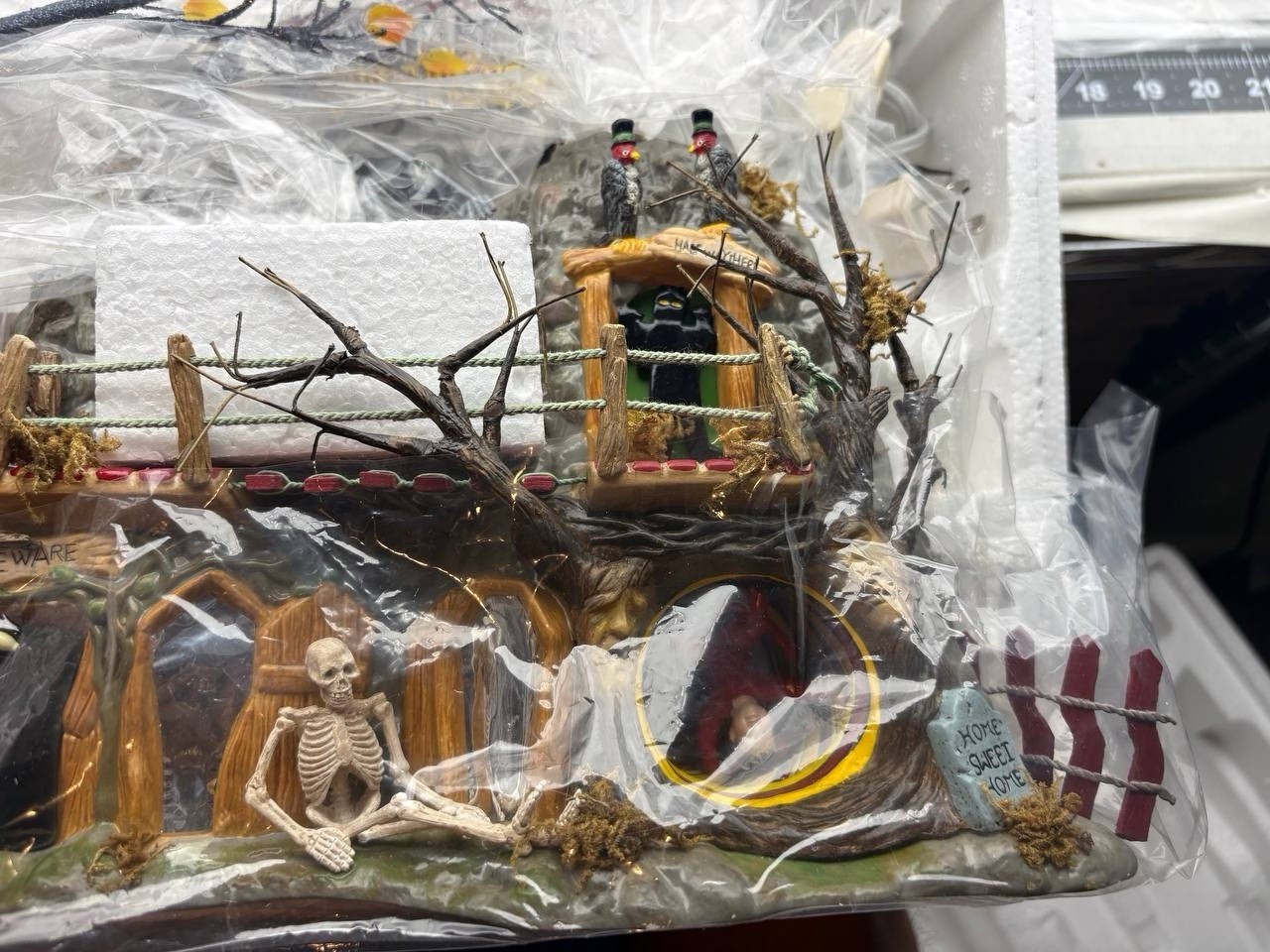Dept 56 Retired Haunted Fun House Original Snow Village Halloween (#56.55094)