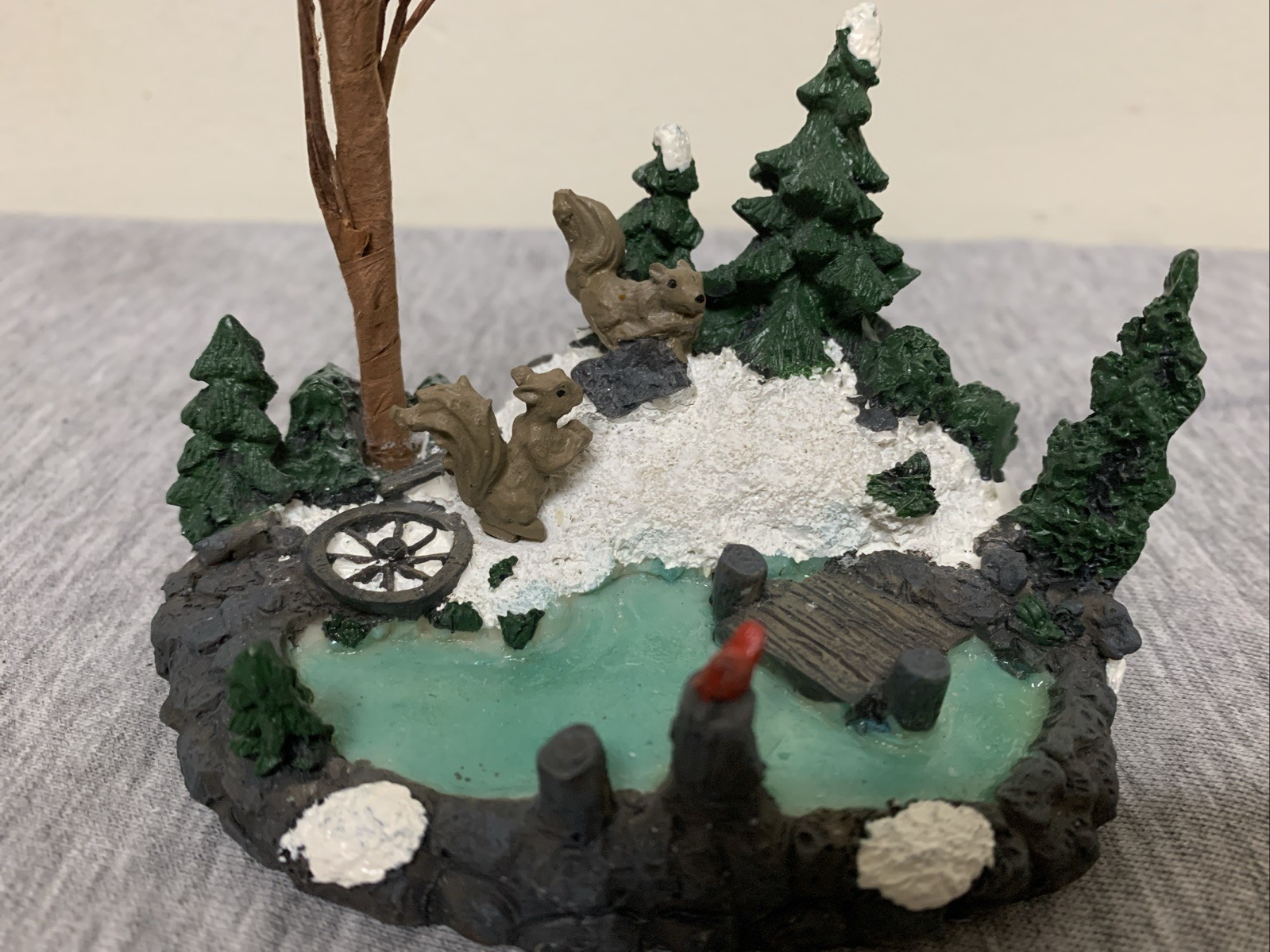 Vintage 2007 Holiday Inspirations Town Series Pond Figure