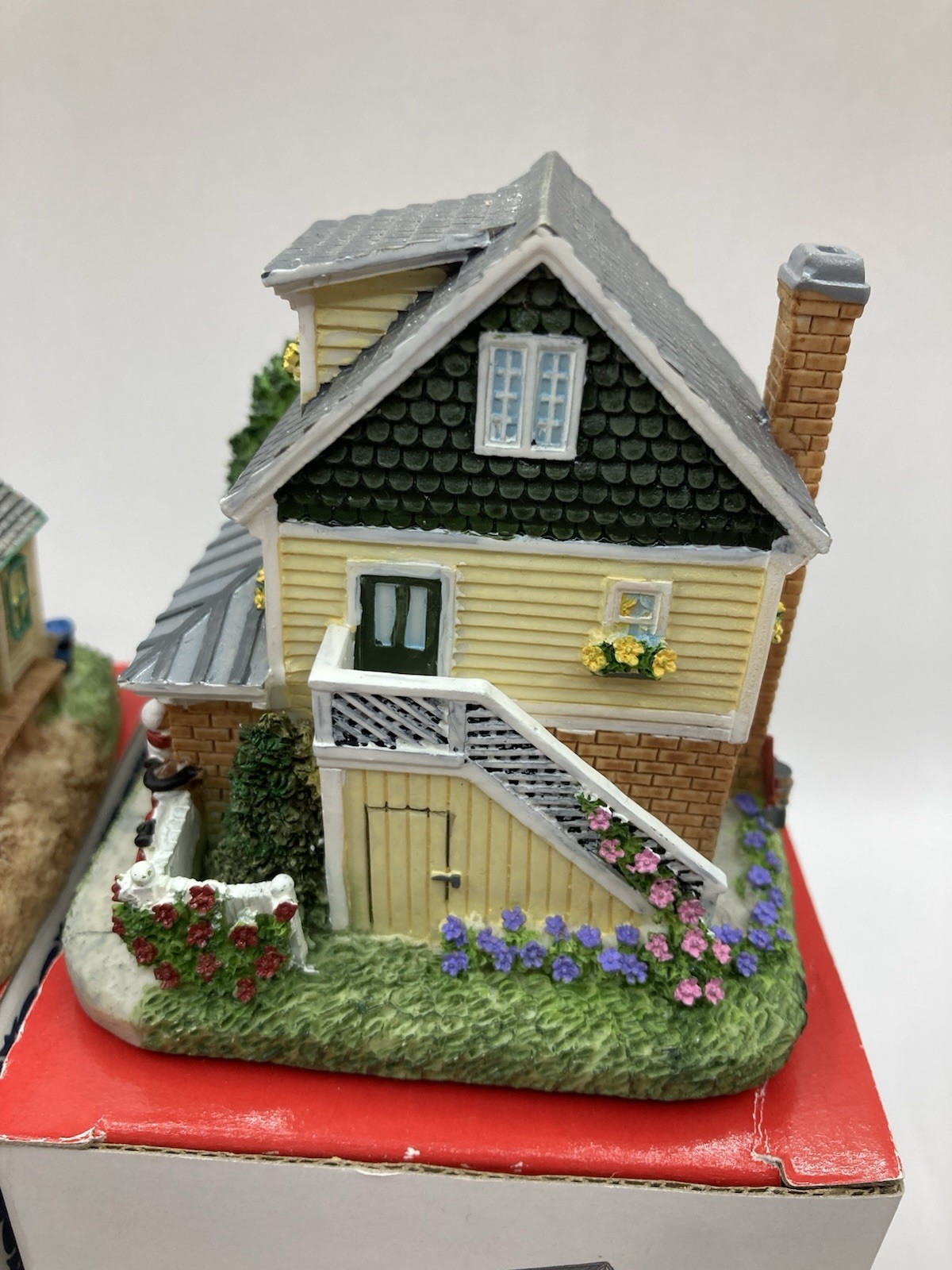 Liberty Falls Americana Collection 3 Mini Village Cottages Barber Shop Grocery +