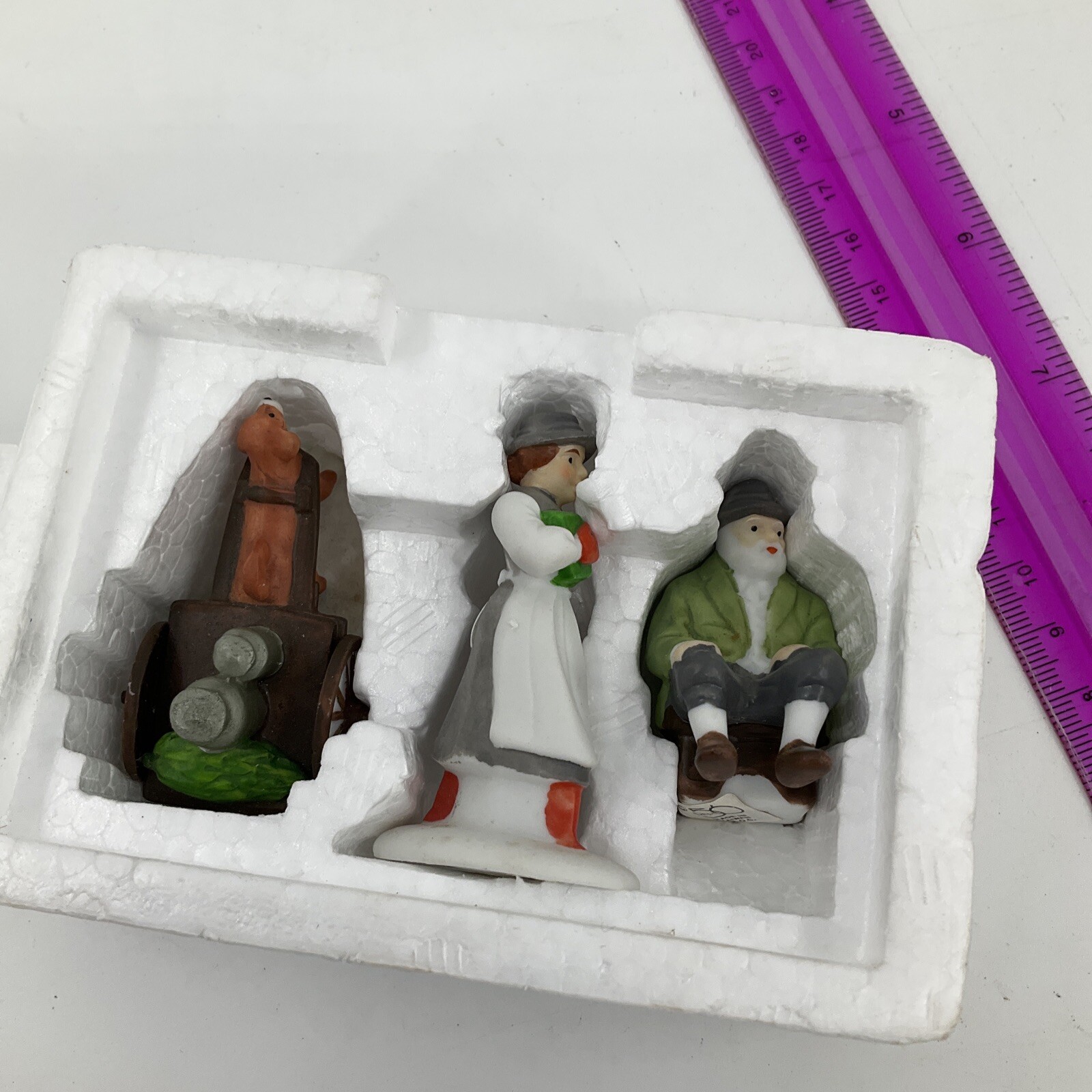DEPARTMENT 56 ALPINE VILLAGERS SET OF 3 HERITAGE COLLECTION ALPINE VILLAGE EUC